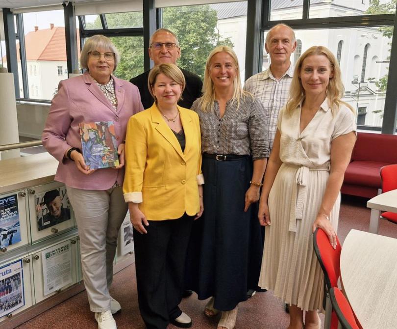 Bibliotekos svečiai – apie Žemaitijos istoriją bei ją kūrusias asmenybes