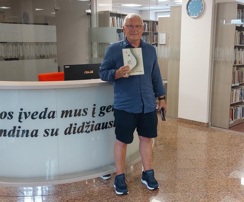 Dovana bibliotekai